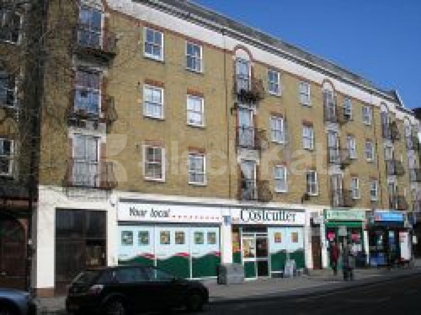 			Great for sharers!!!, 1 Bedroom, 1 bath, 1 reception Flat			 York Way, CAMDEN BORDERS